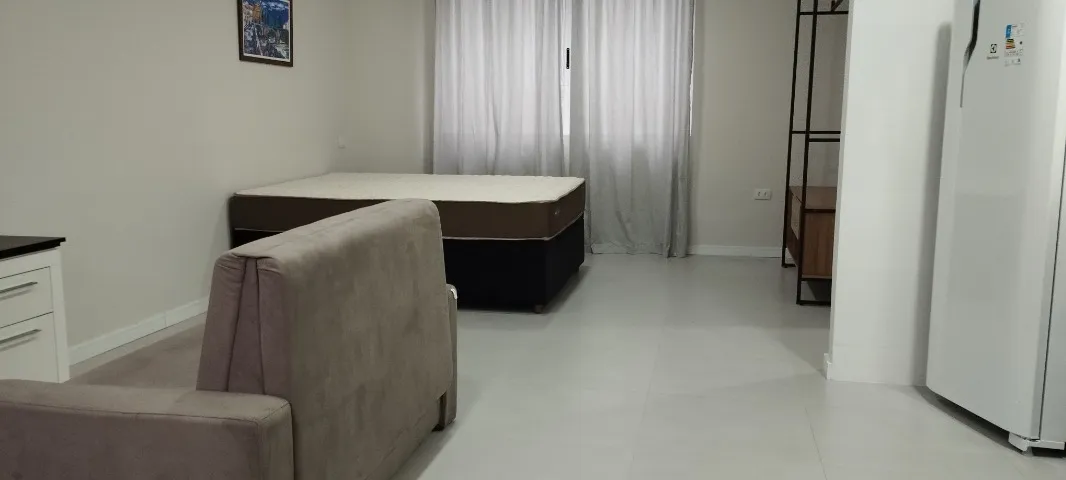 Furnished studio with 1 bedroom and 1 bathroom, no parking — photo 8