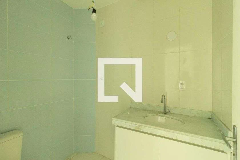 Condo townhouse with 2 bedrooms and an open-plan kitchen — photo 23