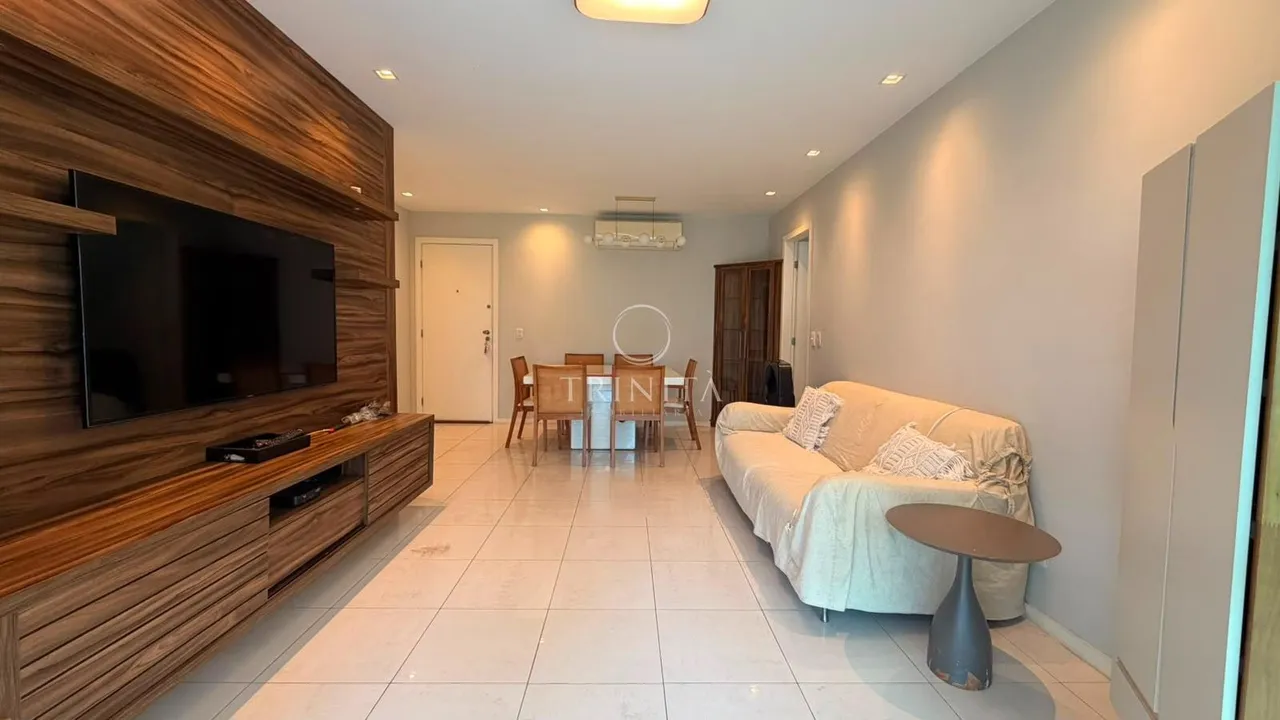 Furnished 2-bedroom apartment with closed balcony — photo 6