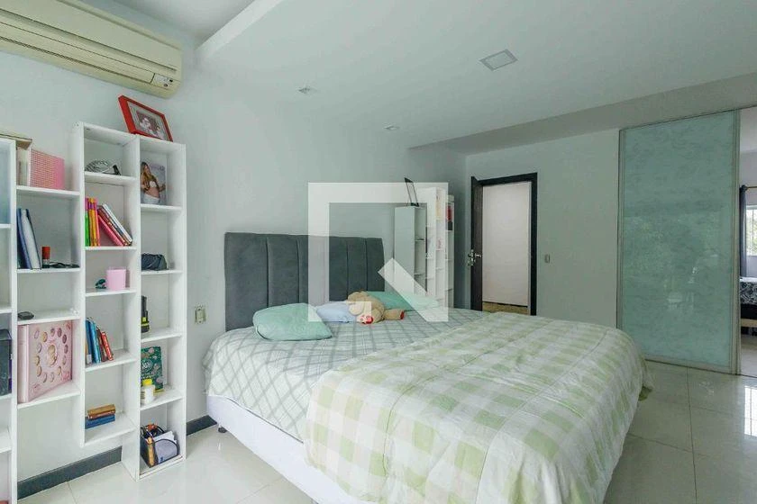 Furnished house with 5 bedrooms and open-plan kitchen — photo 10