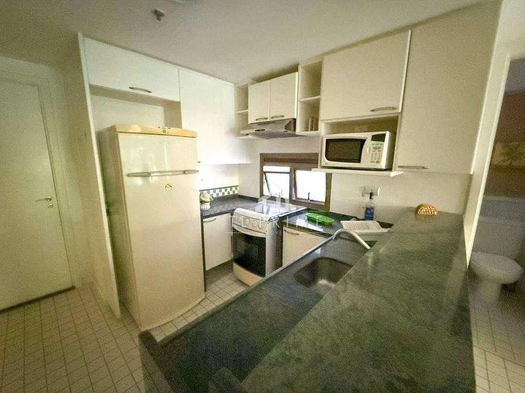 Furnished 1-bedroom apartment with balcony and 55 m² — photo 2