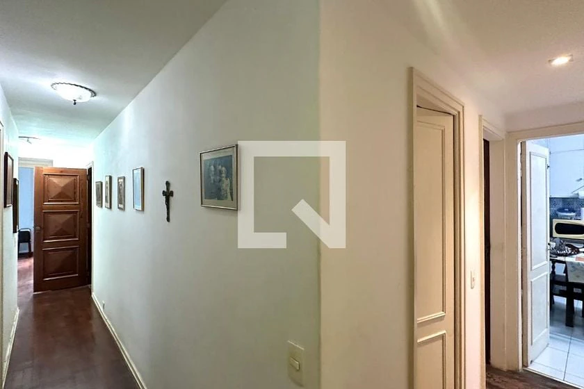 200 m² apartment with a home office and a washing machine — photo 21