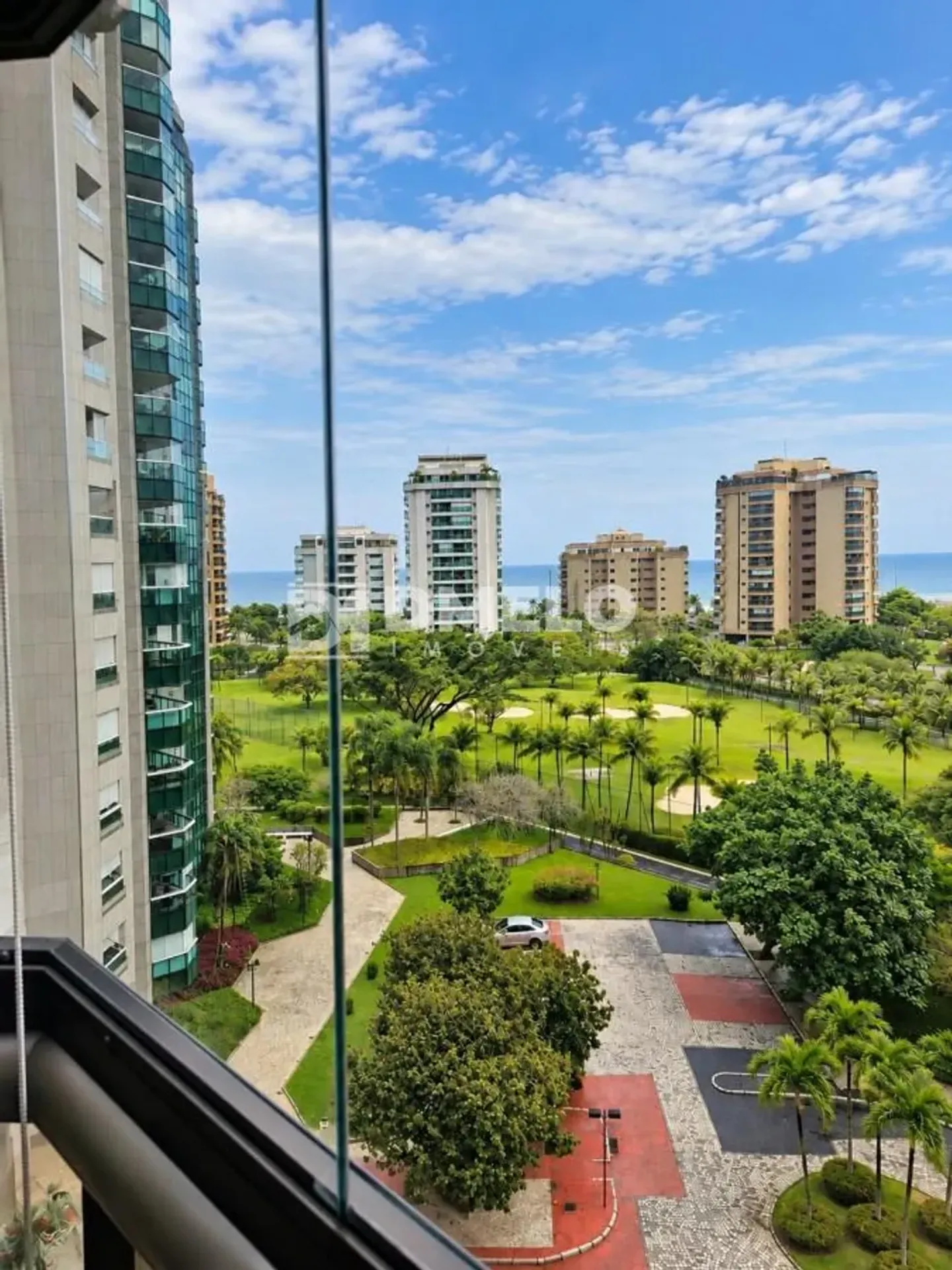 Apartamento mobiliado, 220 m², com janelas do piso ao teto — photo 35
