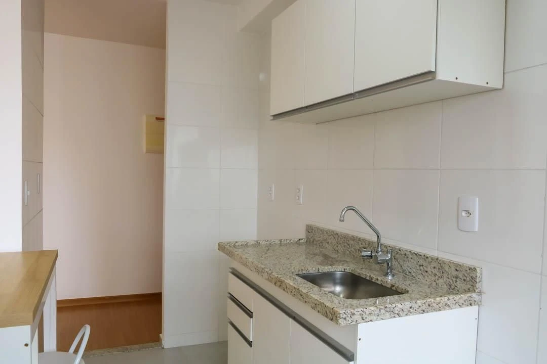 Mountain view in a 2-bedroom apartment, 43 m² — photo 11