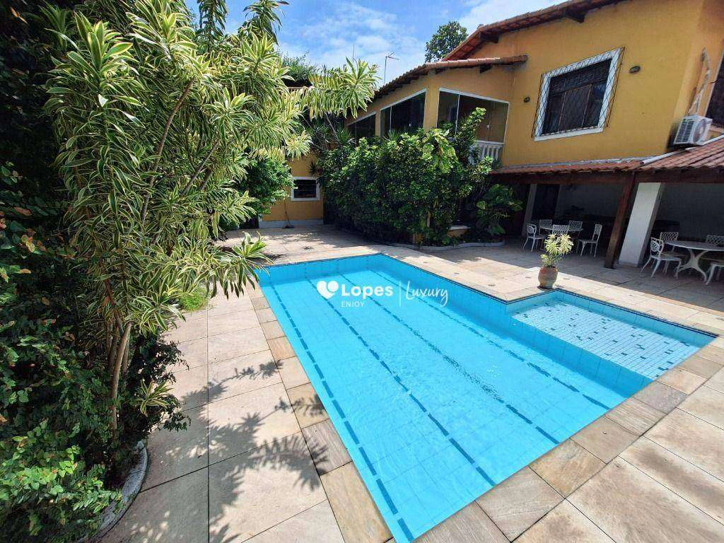 Casa com 6 quartos e 720 m² com piscina e sauna — photo 30