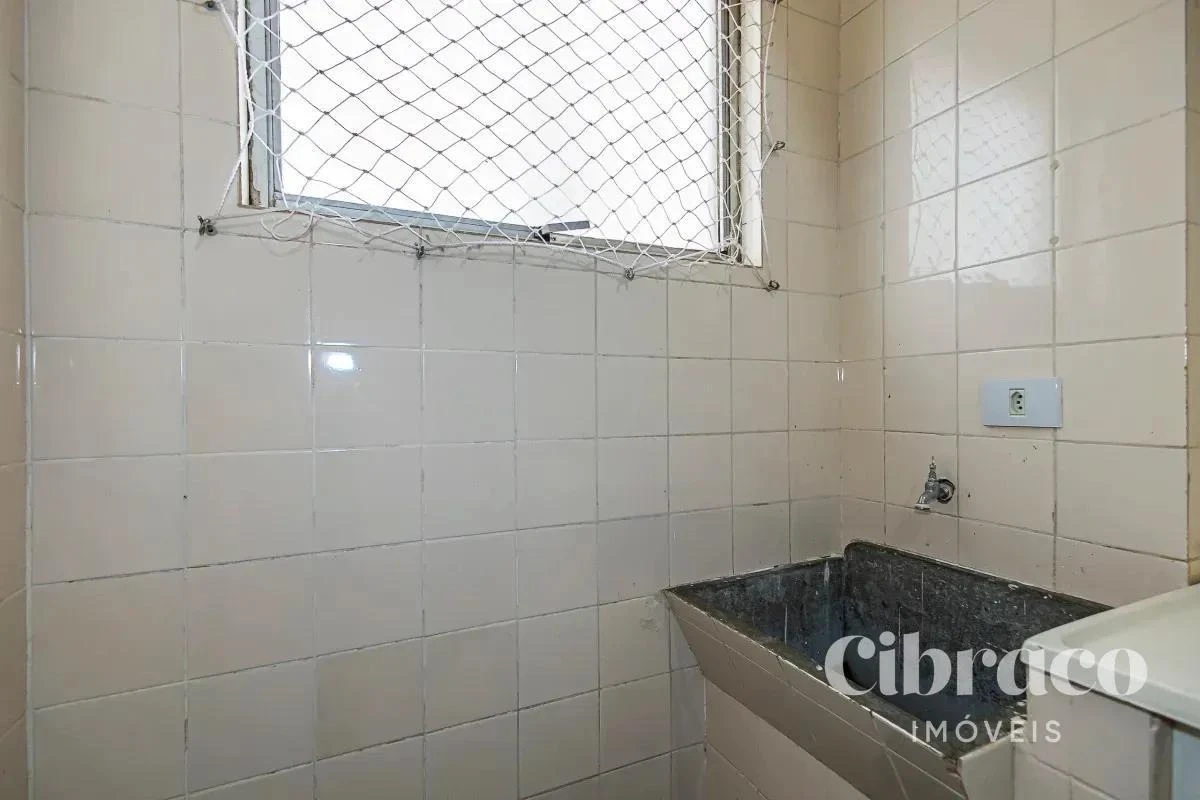 Apartamento com piso de madeira ou laminado, Rebouças — photo 10