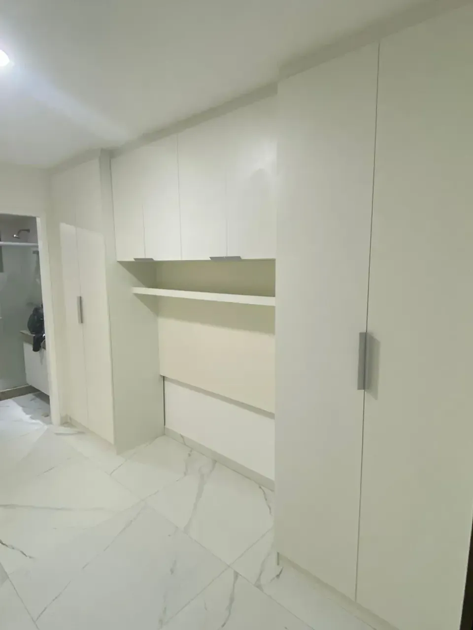 3-bedroom apartment with a separate closed kitchen and 2 baths — photo 9