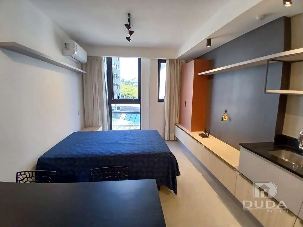 Furnished 1-bedroom apartment with no parking, 33 m²