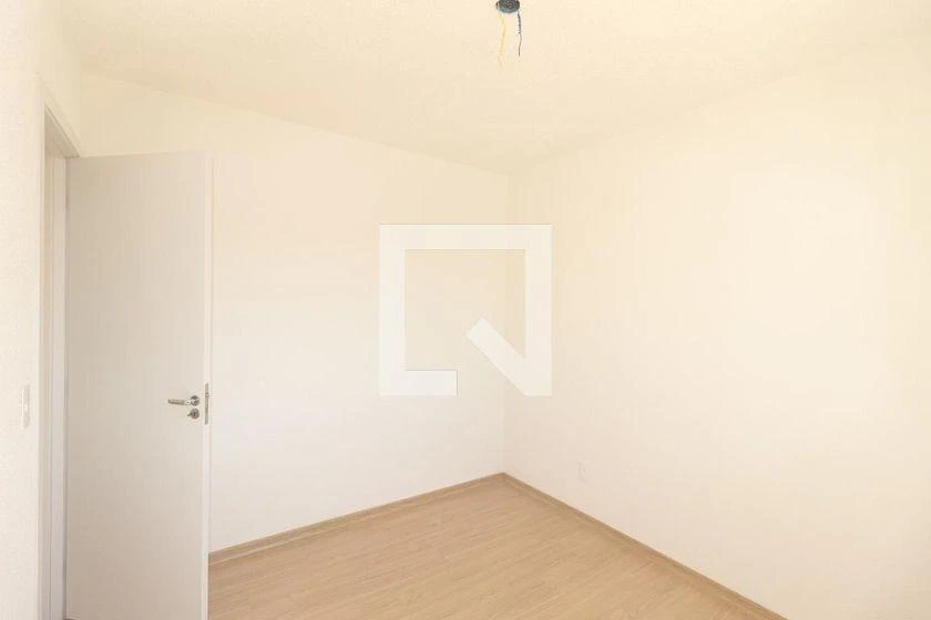 2-bedroom apartment in a building with a pool — photo 25