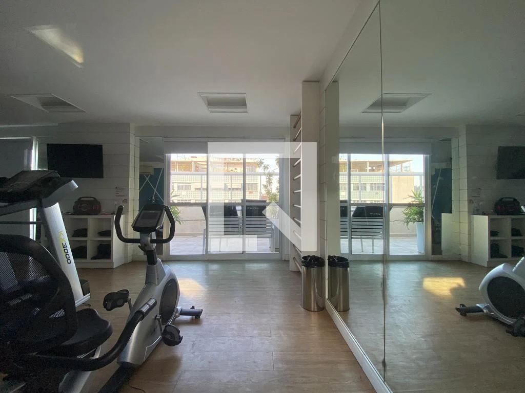 Apartamento com 2 quartos e varanda — photo 29