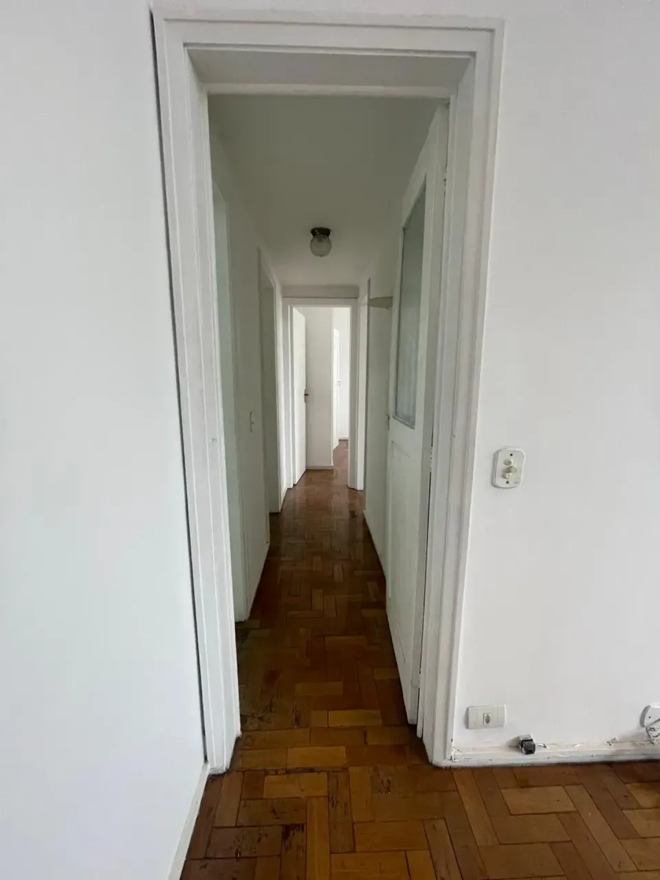 Unfurnished apartment with 2 bedrooms and 2 bathrooms — photo 2