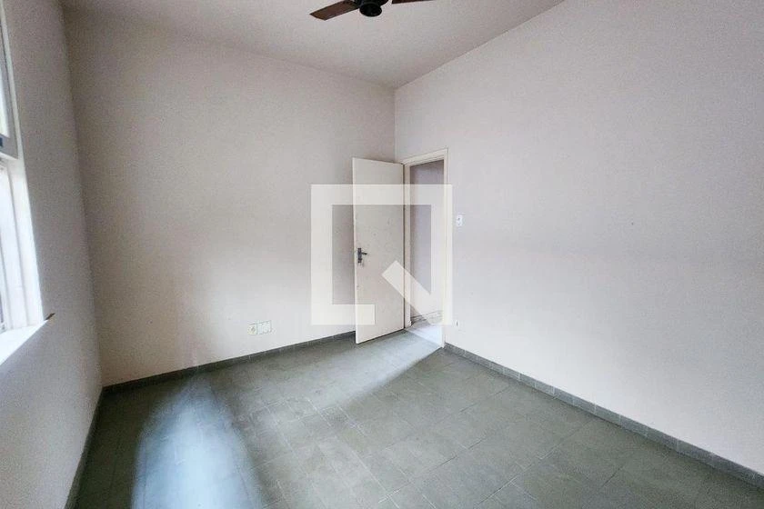 Casa de 630 m² com 5 quartos e 3 banheiros — photo 47
