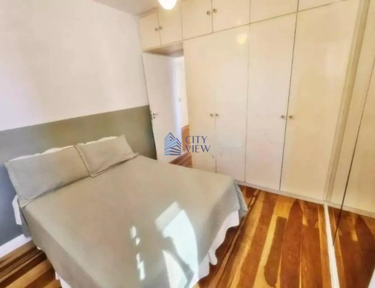 Furnished 4-bedroom apartment with 144 m² and a balcony — photo 3