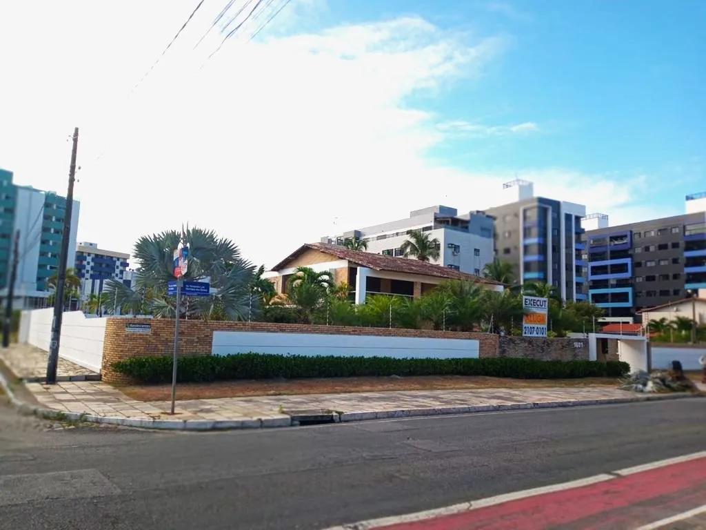 House with 3 bedrooms and a private-use pool