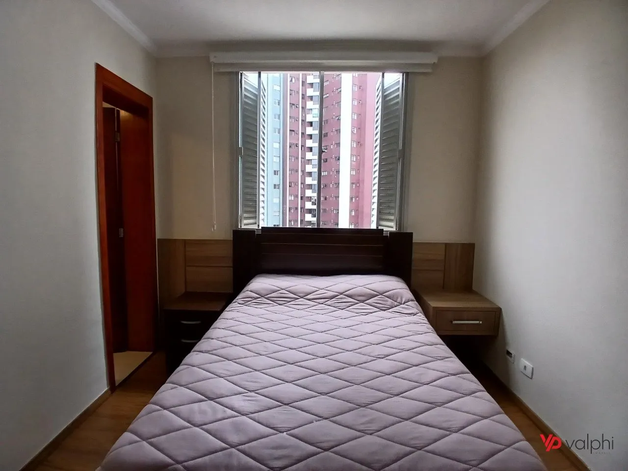 4-bedroom apartment with a walk-in closet in Curitiba — photo 4