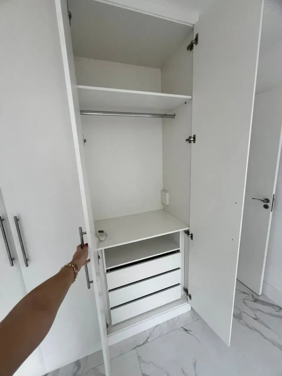 1-bedroom apartment with balcony and gas stove kitchen — photo 17