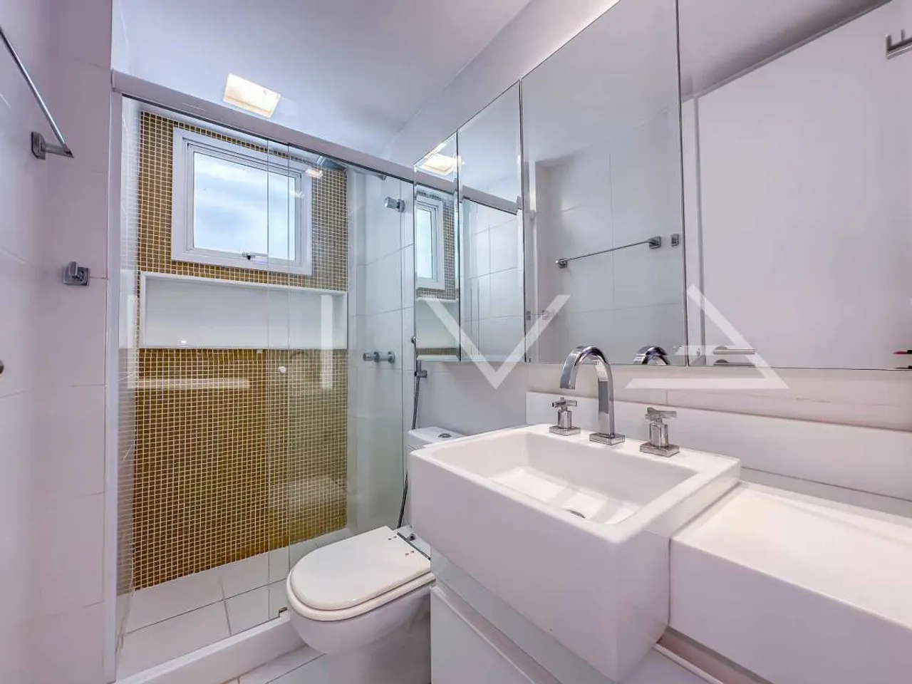 4 quartos e varanda envidraçada: apartamento de 107 m² — photo 5