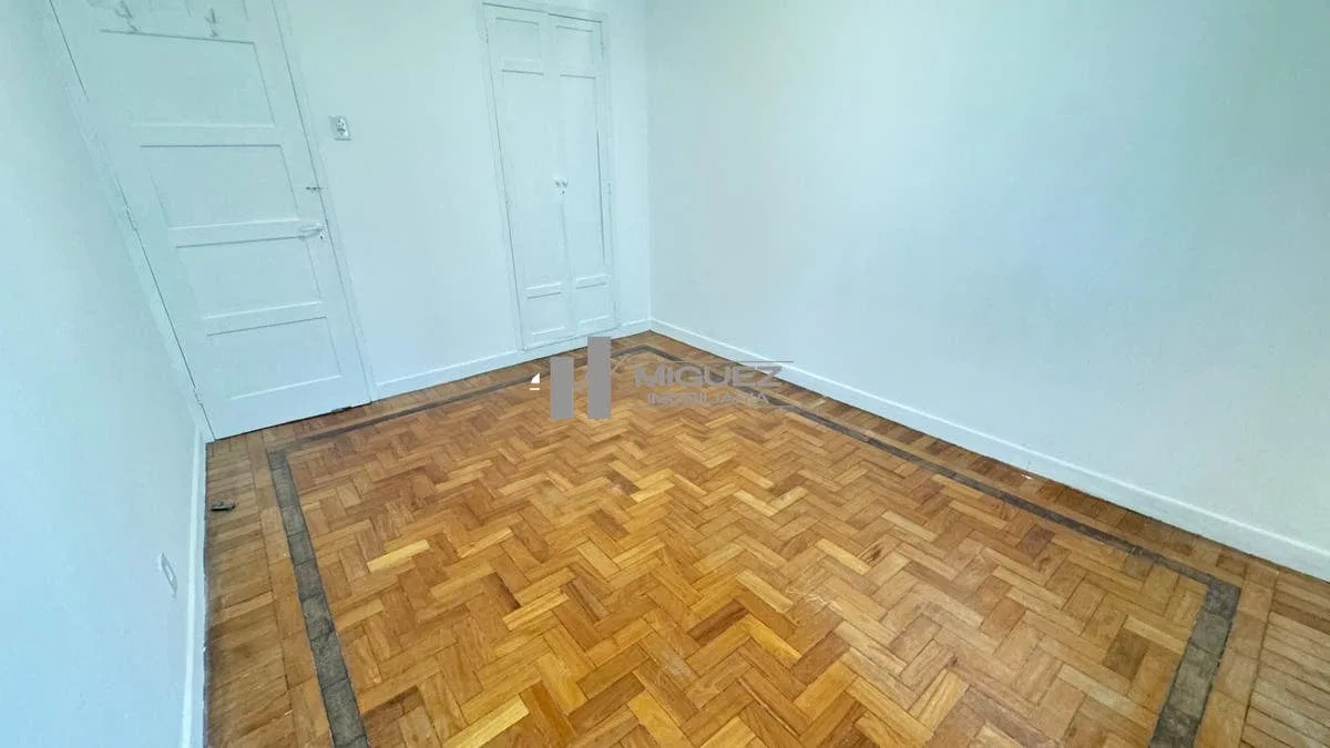 House, 80 m², with wood or laminate floors — photo 13