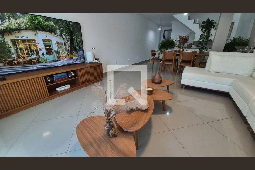 Rentable house with 4 en-suite bedrooms and 320 m² — photo 18