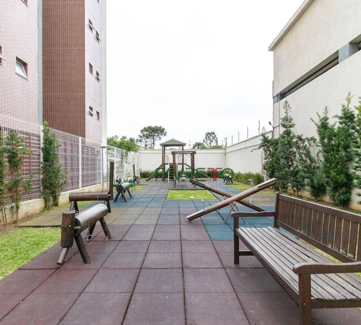 One-bedroom apartment in a building with a pool — photo 49