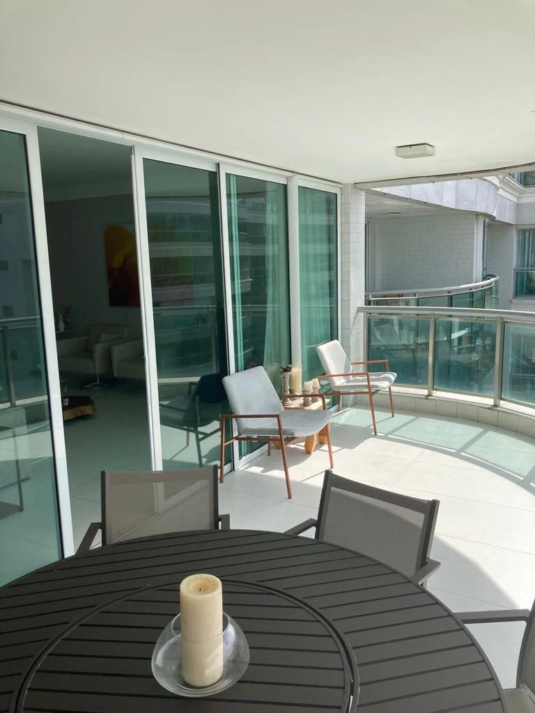Renovated apartment with 4 suites and 292 m² — photo 3