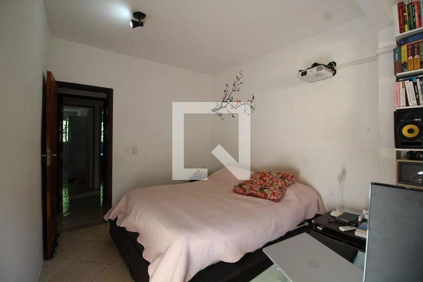 Furnished 140 m² house with 3 bedrooms and 3 bathrooms — photo 7