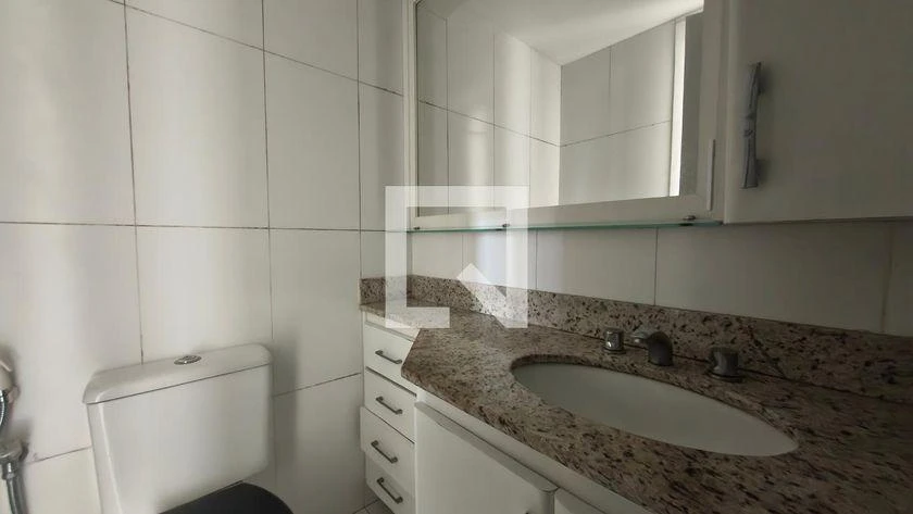 87 m² apartment with a bathtub and floor-to-ceiling windows — photo 23