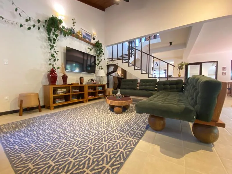 Home office in a 4-bedroom house, 300 m²
