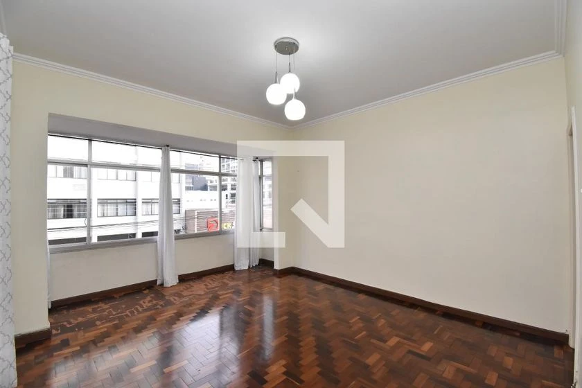 Apartment with no parking, 3 bedrooms and 2 bathrooms — photo 2