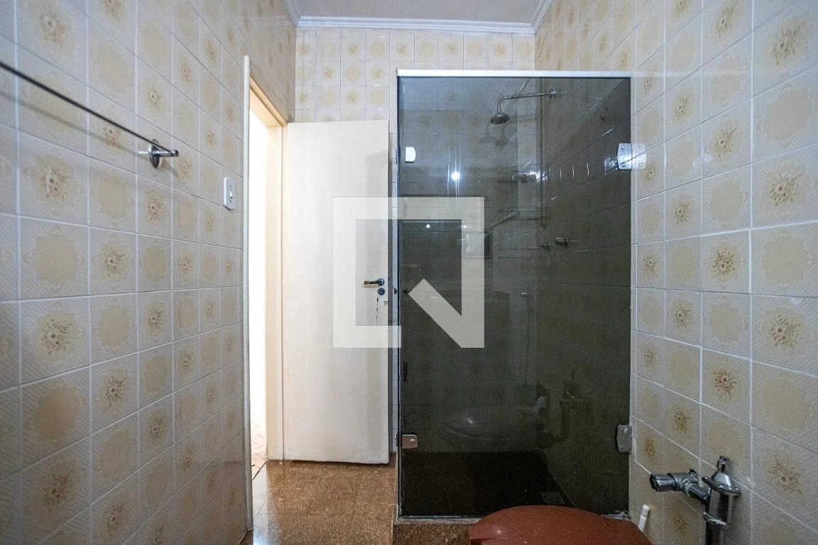 Wood or laminate floors in a 3-bedroom apartment, 85 m² — photo 28