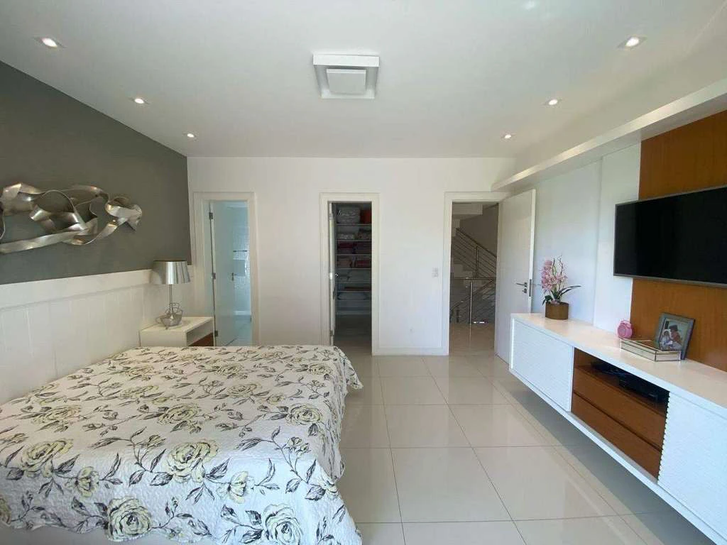 Furnished house with 5 en-suite bedrooms and pool — photo 3