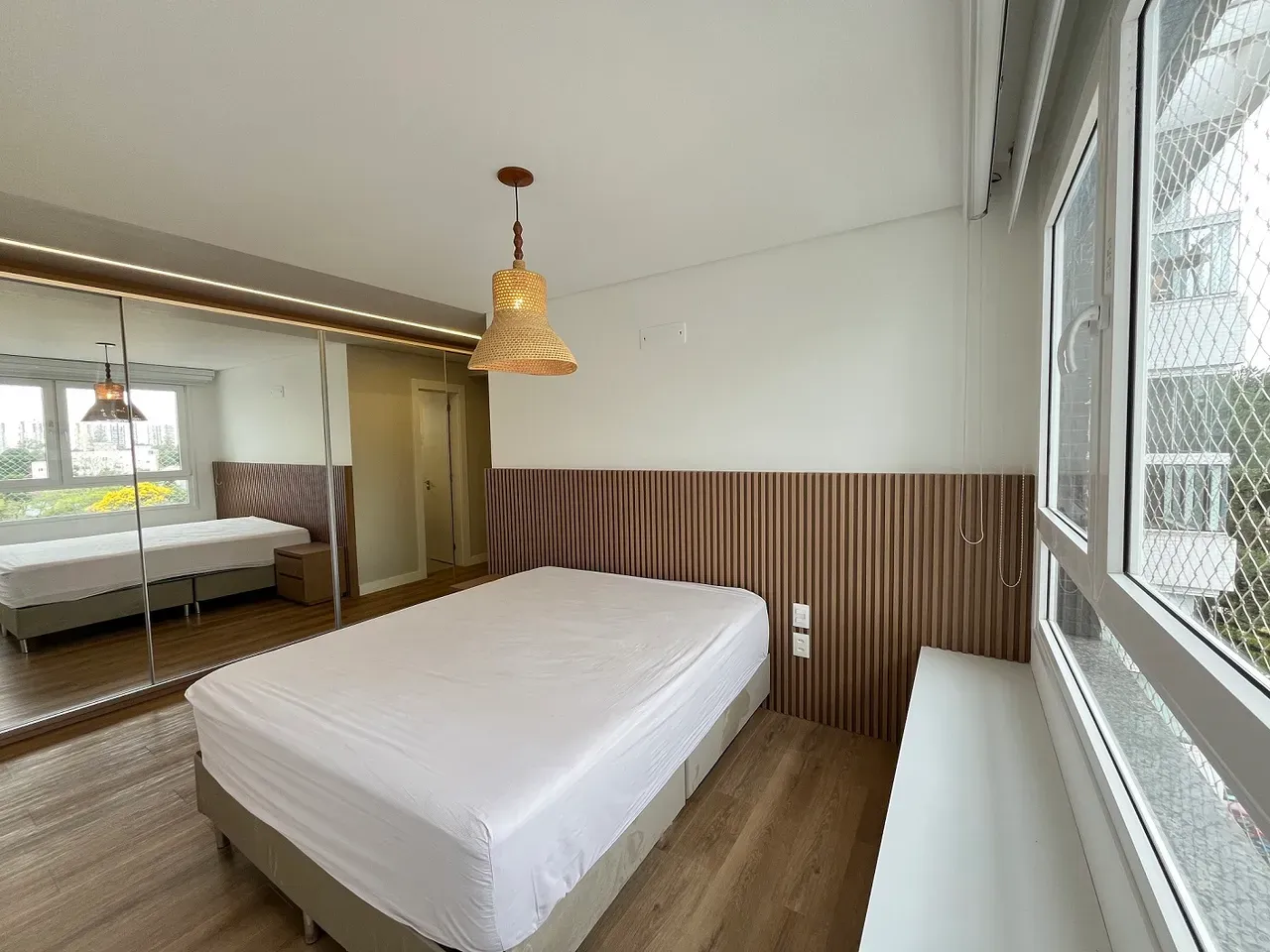 Apartment on the 7th floor with floor-to-ceiling windows — photo 14