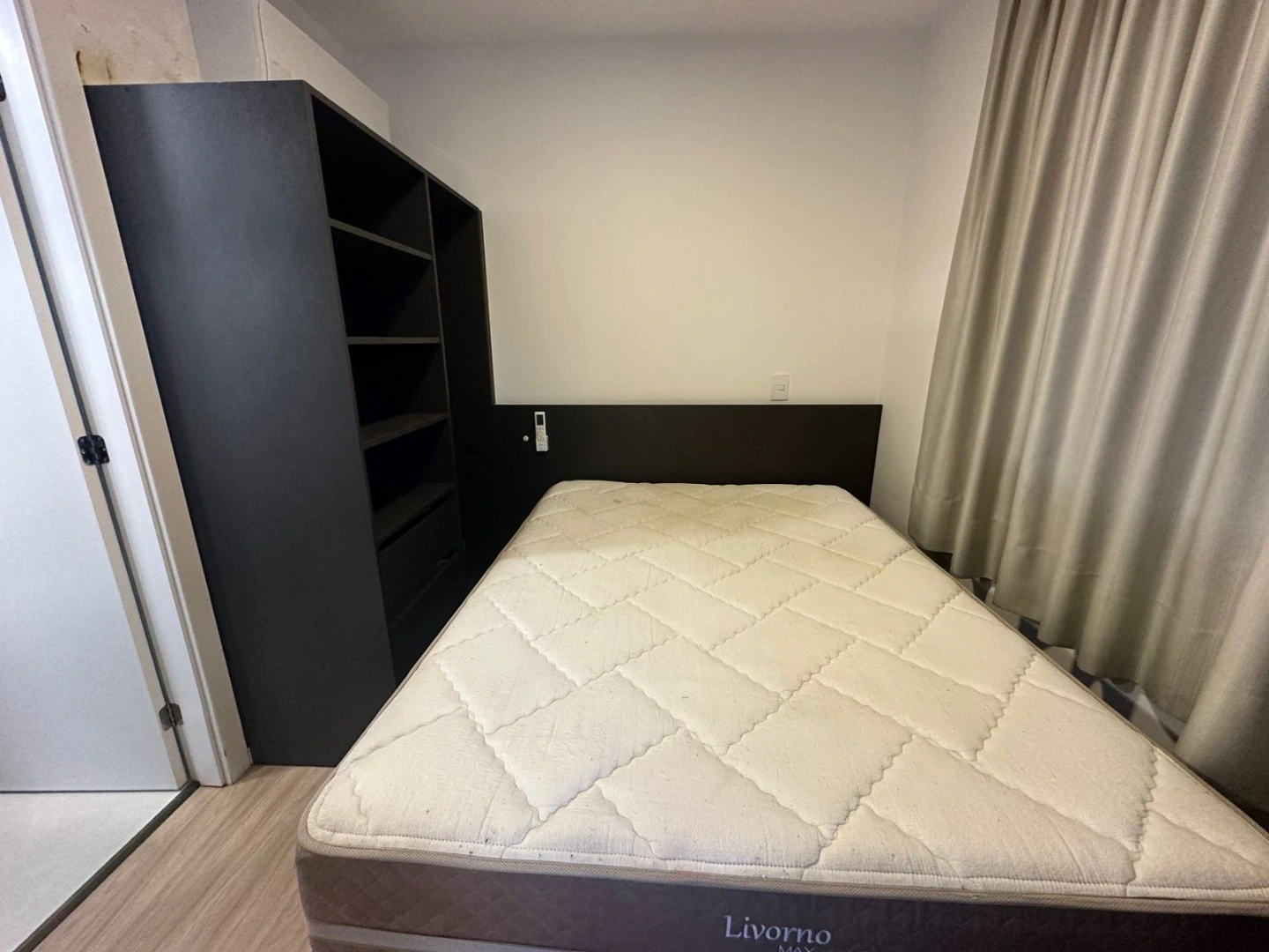 Furnished studio with 1 bedroom and no parking — photo 5