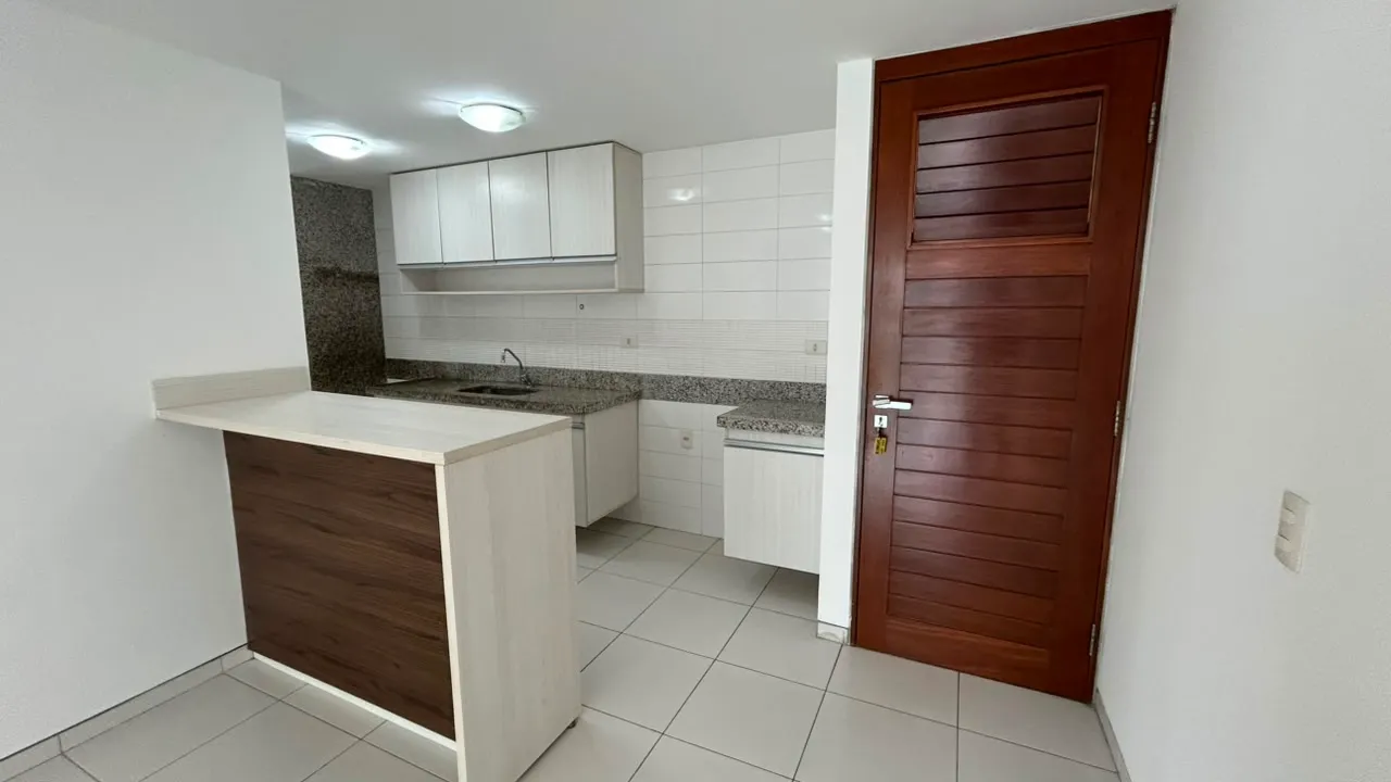 3-bedroom apartment with 2 en-suites and a balcony — photo 9