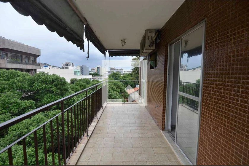 Mountain view in a 3-bedroom apartment, 98 m² — photo 8