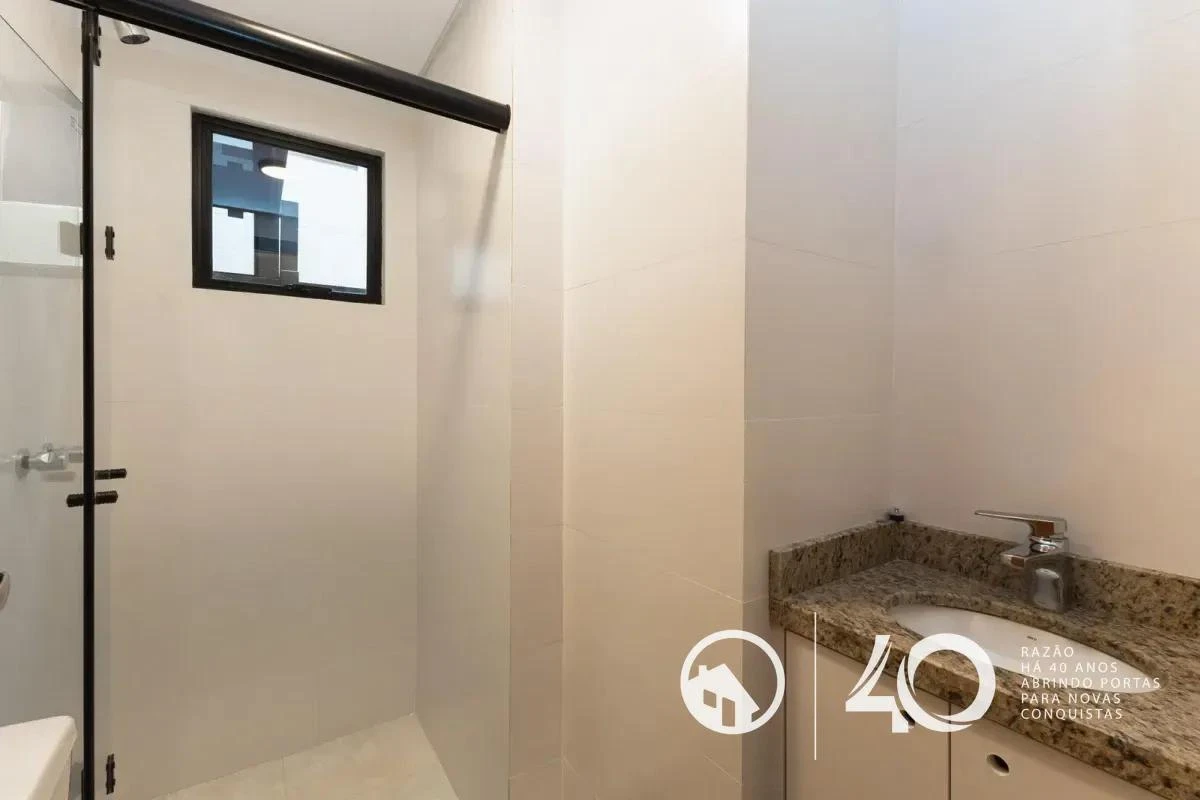 58 m² apartment with open-plan kitchen and 1 bedroom — photo 8