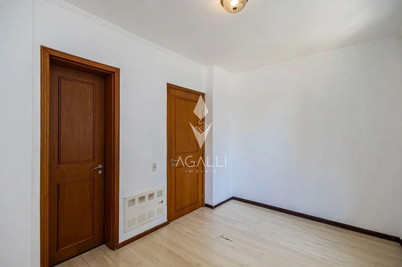 Apartment, 112 m², with a glass-enclosed balcony — photo 51