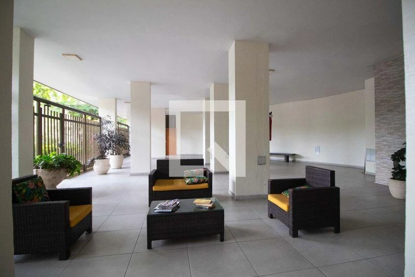 2-bedroom apartment with wood or laminate floors — photo 27