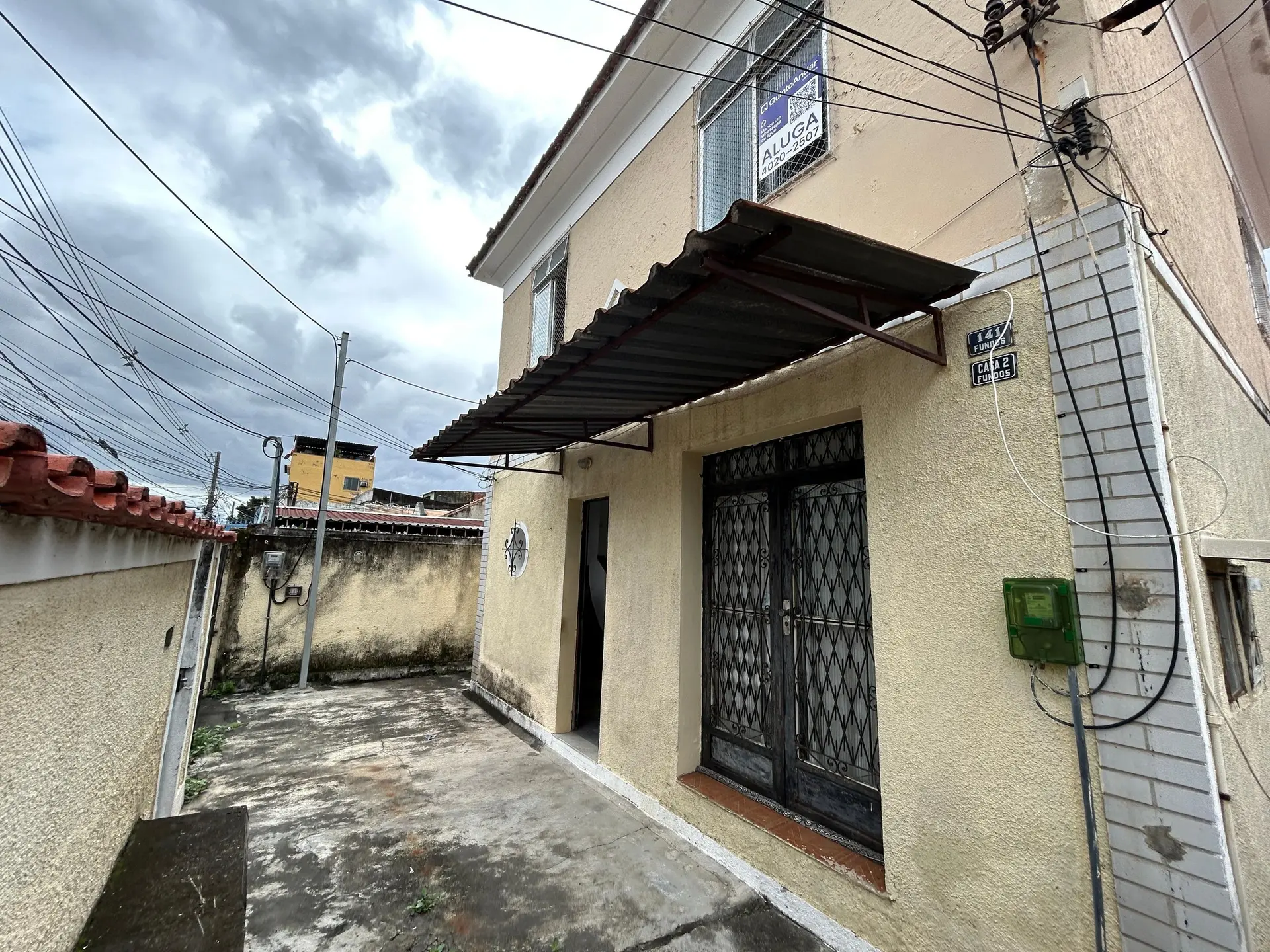 Casa de 2 quartos com piso de madeira ou laminado — photo 26