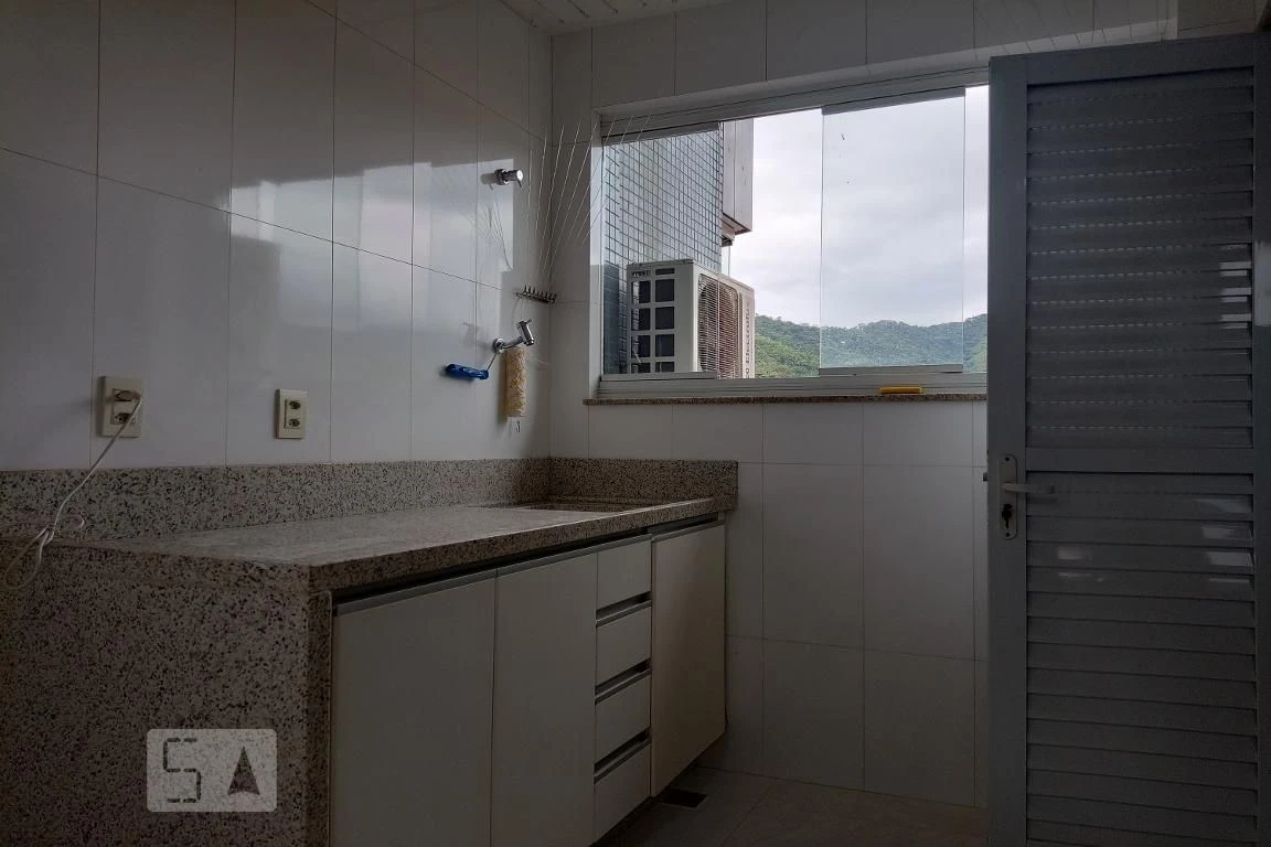 Apartamento de 4 quartos com janelas do piso ao teto — photo 32