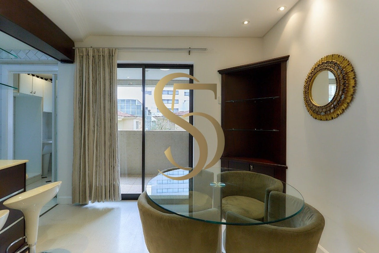 Bathtub in a one-bedroom apartment, 103 m² — photo 15