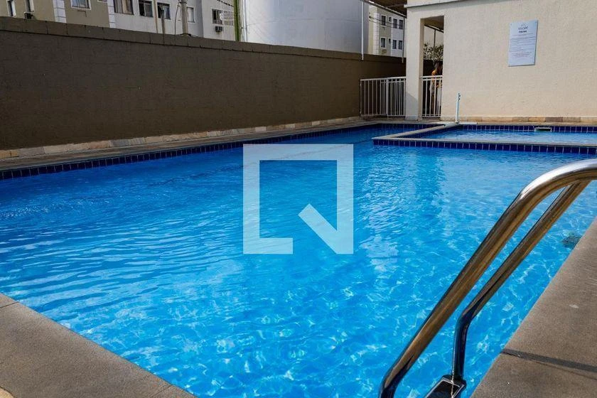 Apartamento de 2 quartos em condomínio com piscina — photo 9