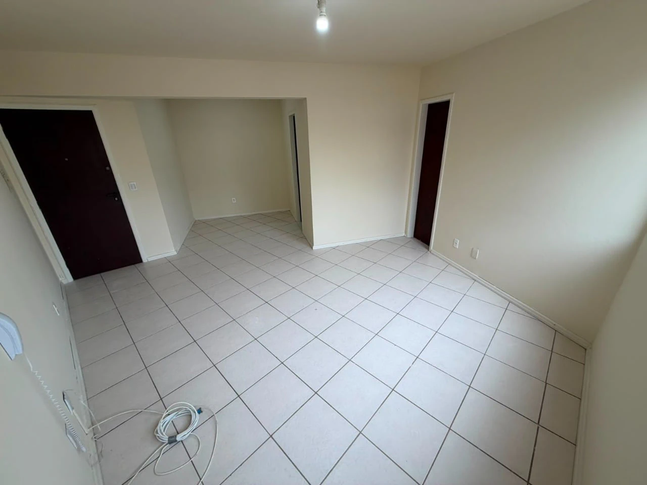 Studio with 1 bedroom and 1 bathroom, no parking — photo 3