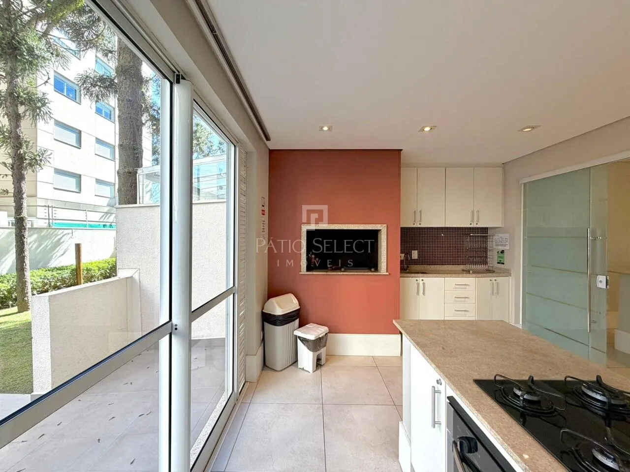 3-bedroom apartment with a washing machine in Curitiba — photo 15