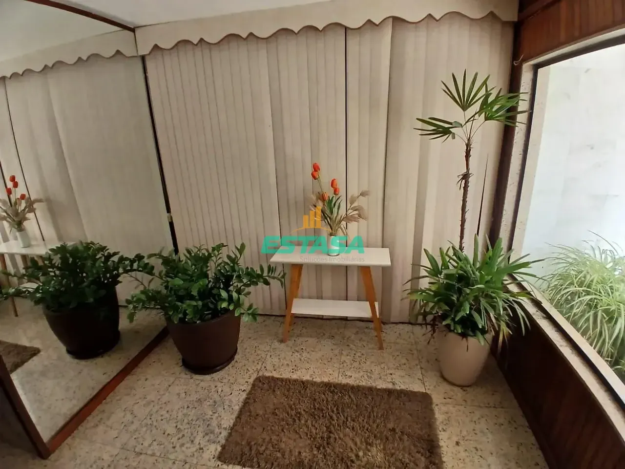 Unfurnished rental apartment with 2 bedrooms — photo 3