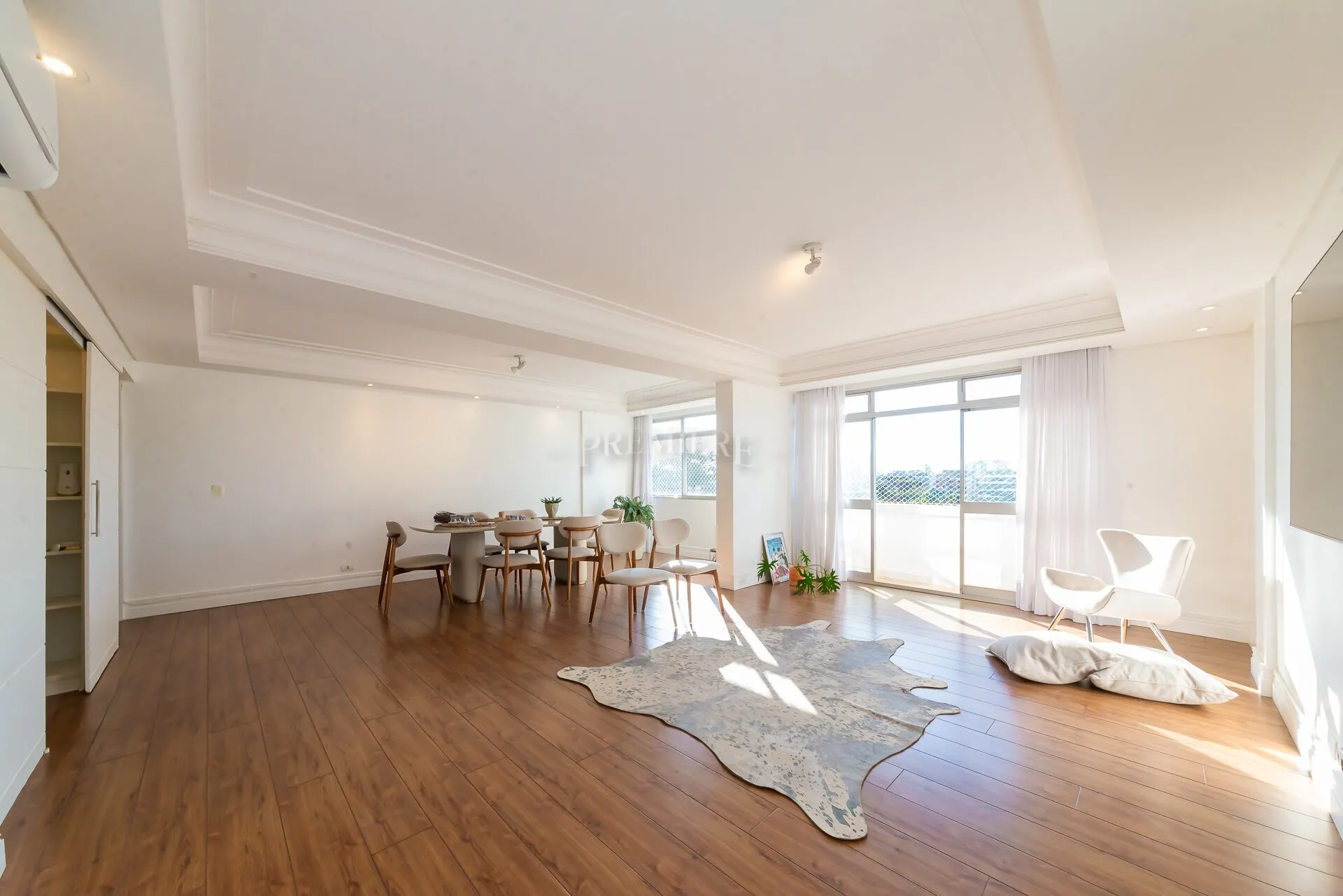 Квартира 152 м² з панорамними вікнами та заскленим балконом — photo 5