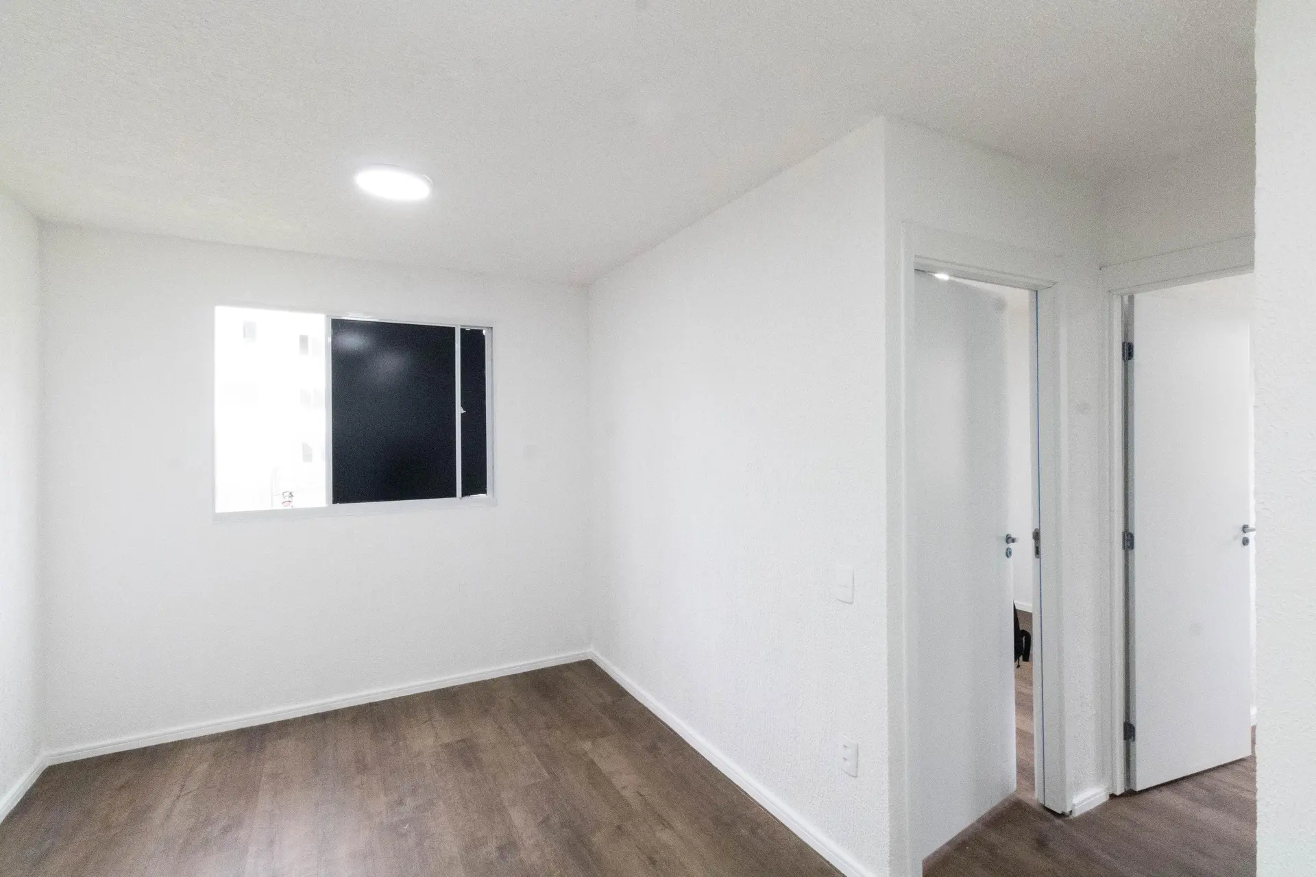 Apartment, 46 m², with wood or laminate floors — photo 17