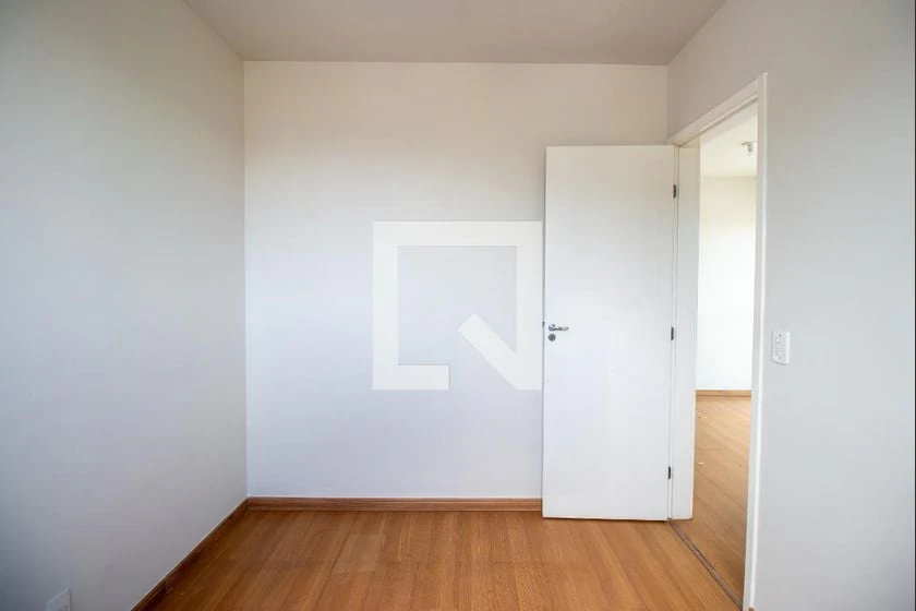Apartment, 42 m², with wood or laminate floors — photo 6