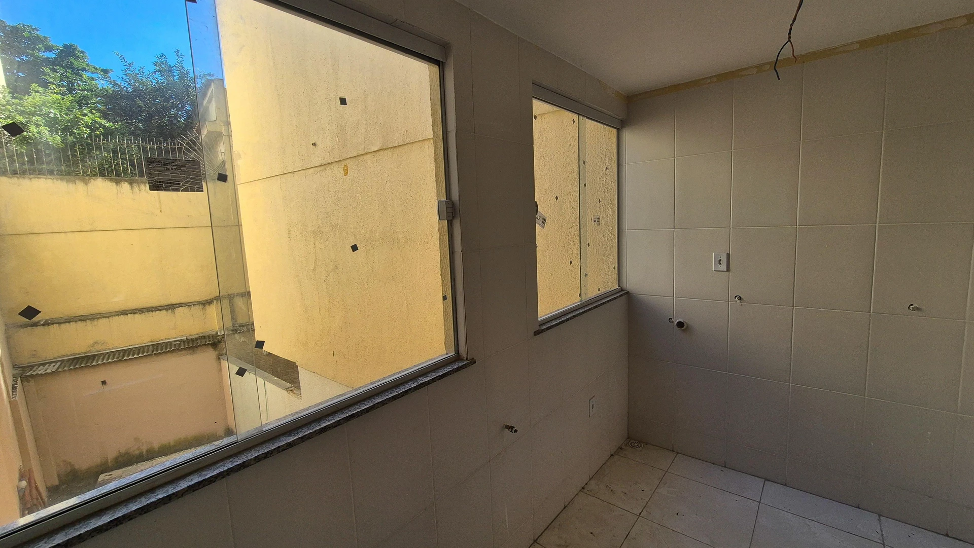 2-bedroom apartment with 1 bathroom and parking — photo 27