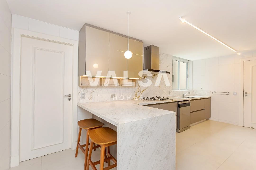 4-bedroom apartment with 4 en-suite bathrooms and 4 parking — photo 3